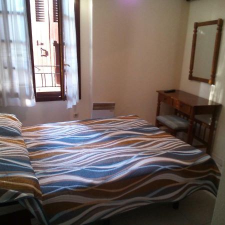 Los Fronterizos Hotel Irun Bagian luar foto