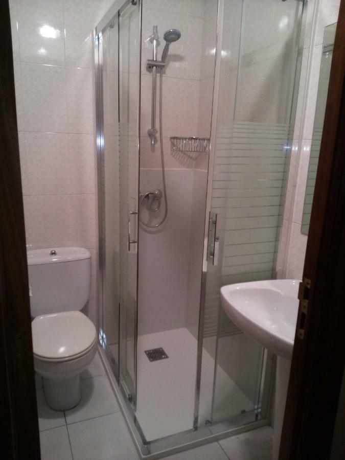 Los Fronterizos Hotel Irun Bagian luar foto